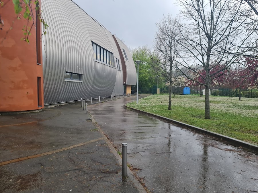 Piscine de l'Eaubelle à Meulan