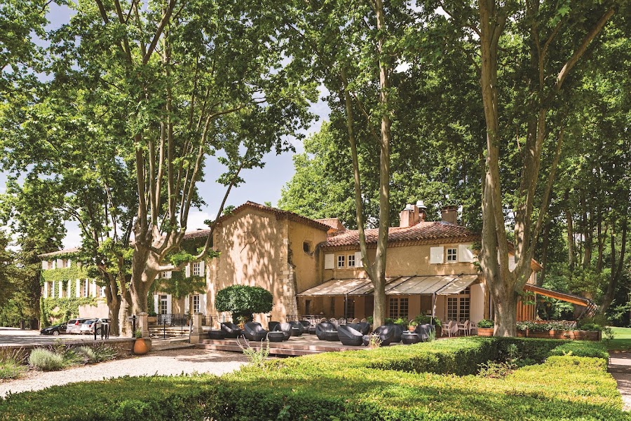 Zwembad hotel Moulin de Vernégues