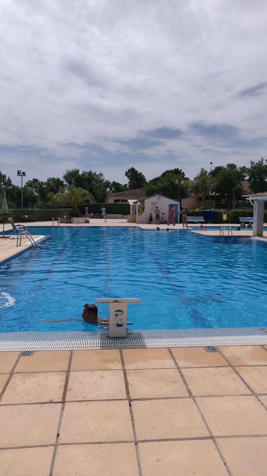 La piscine en terrasse