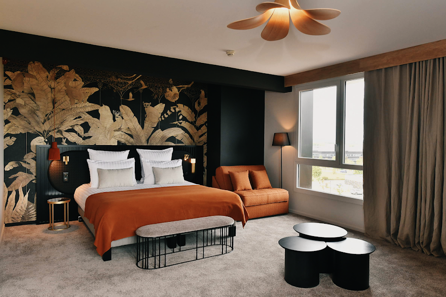 piscine intérieur/extérieure du Golden Tulip