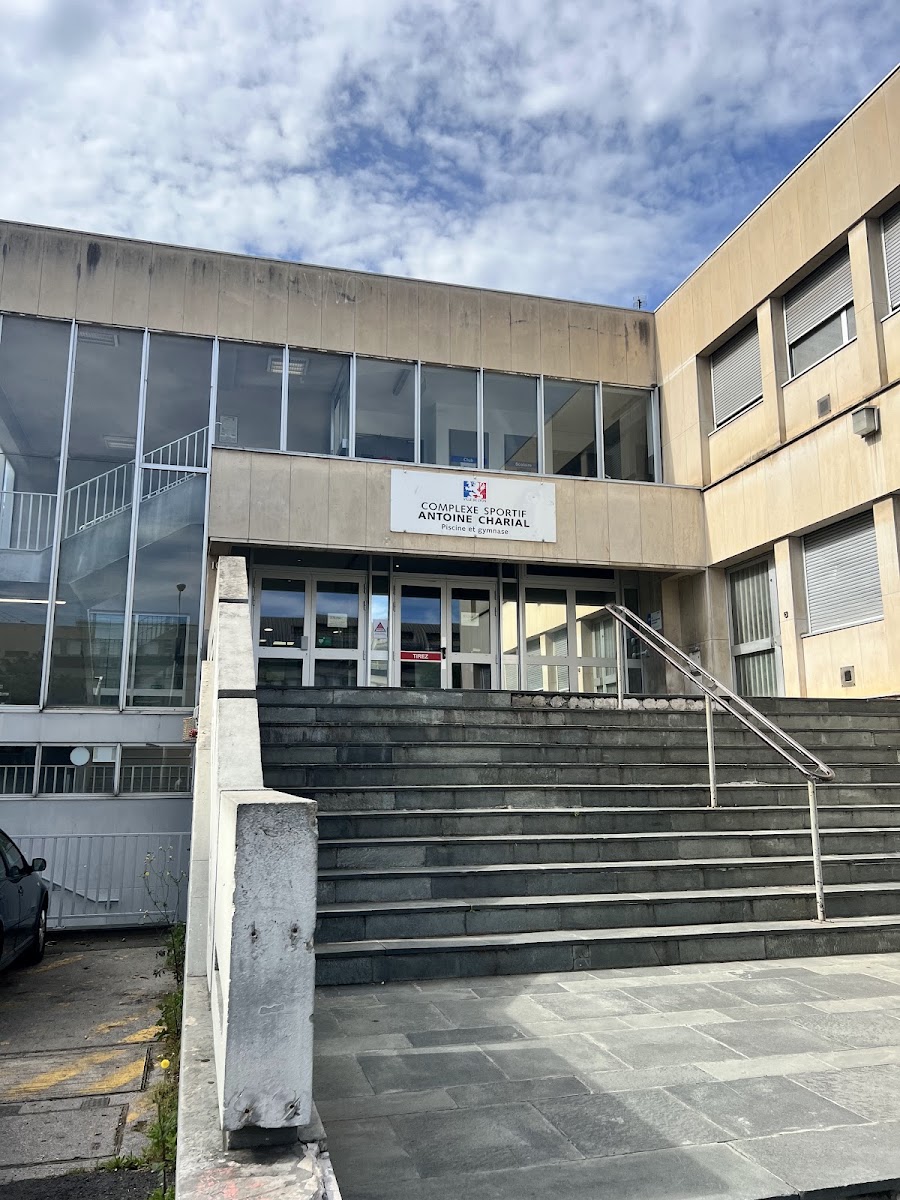 Piscine Charial (hiver) Gymnase Charial