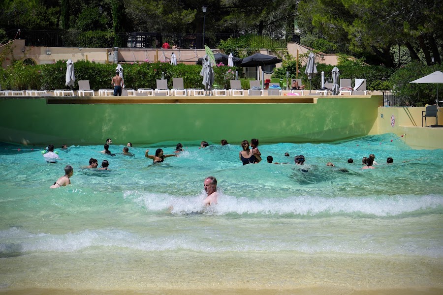 Piscine à vagues
