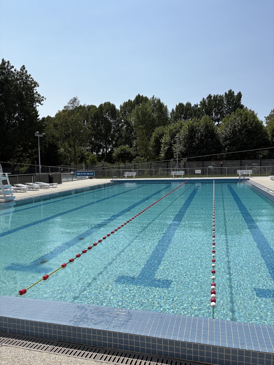 Piscine Jean Thebault
