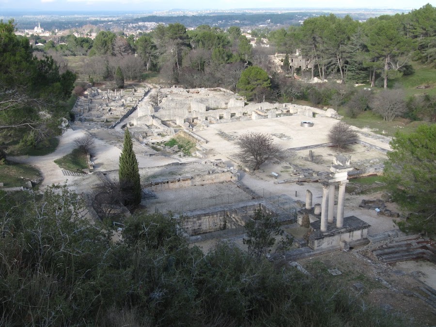 Bassin monumental romain