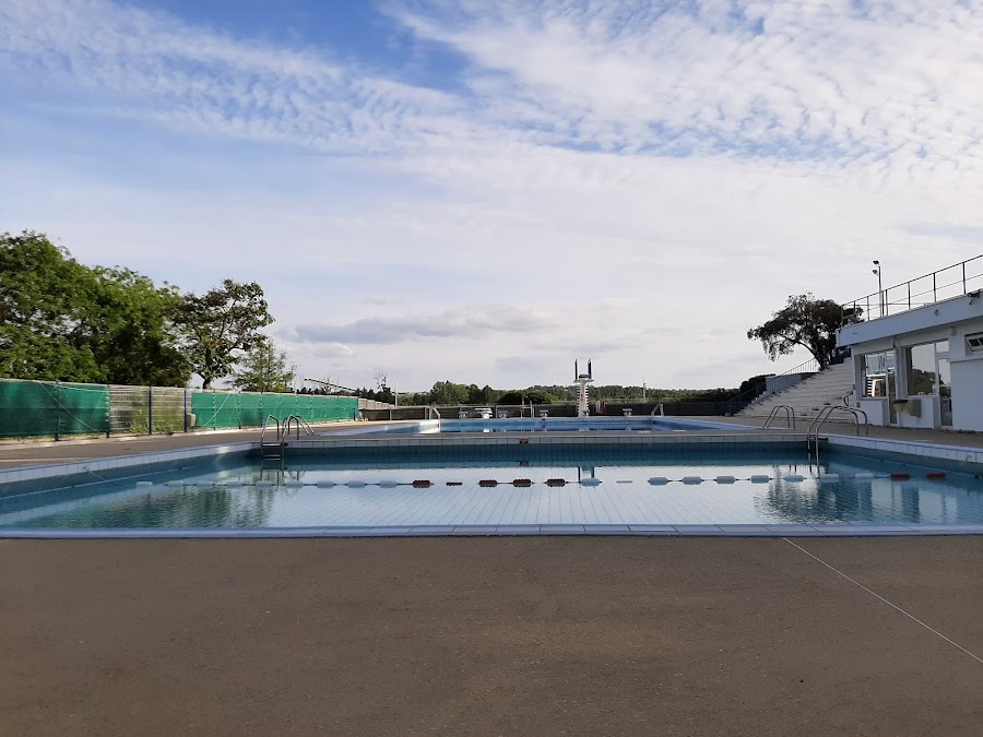 Piscine de Plein Air de la Charbonnière