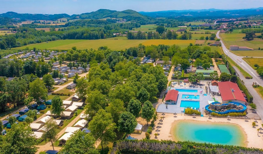 Piscines Camping Le Château de Galaure
